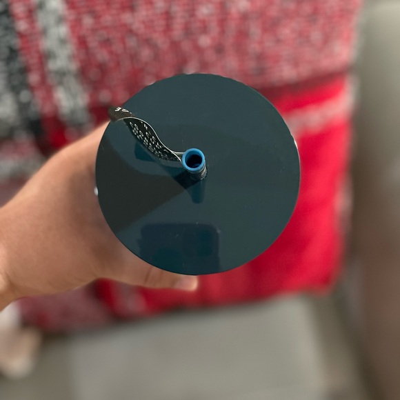 STARBUCKS Color Changing 2021 LIMITED EDITION Blue Siren Mermaid Tumbler - Picture 3 of 3